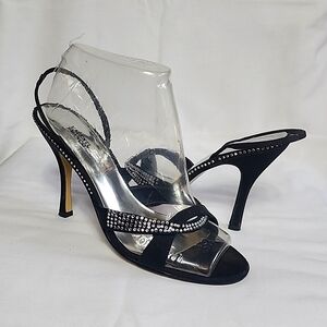 #26 Black slingback